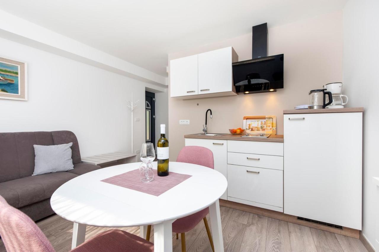 Apartments Katarina Rovinj Exterior photo